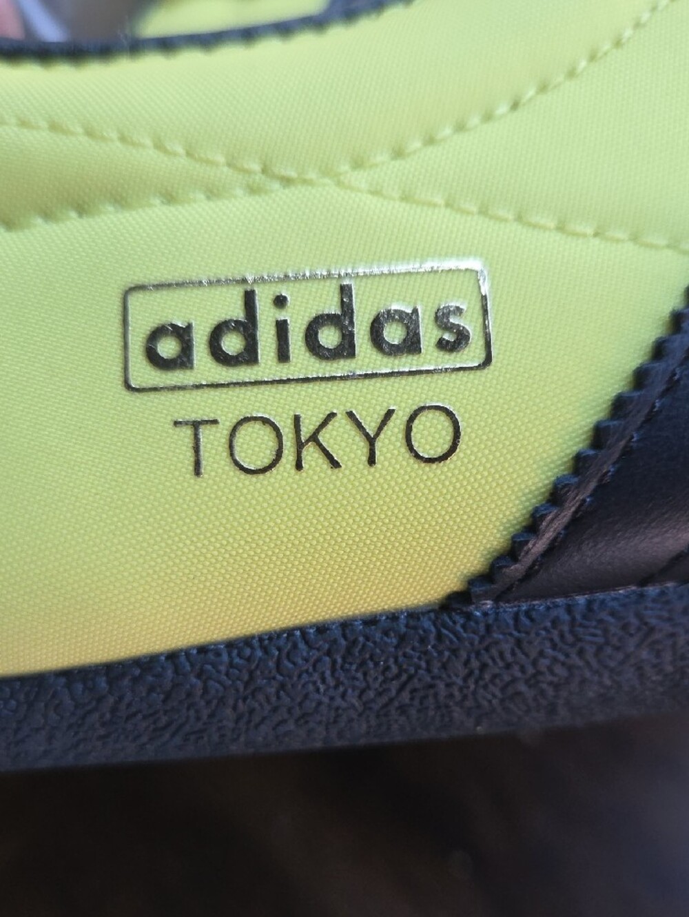 Adidas Size 8 Tokyo Men's Yellow and Black Retro Sneakers NEW With Tags - Picture 7 of 10